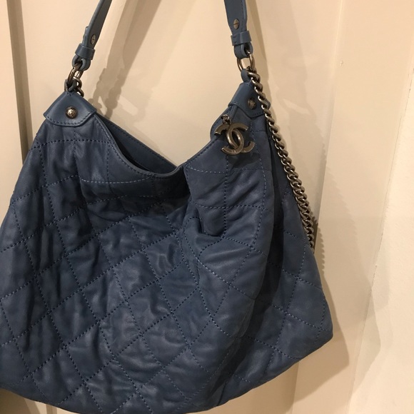 Chanel hobo bag - Picture 1 of 6